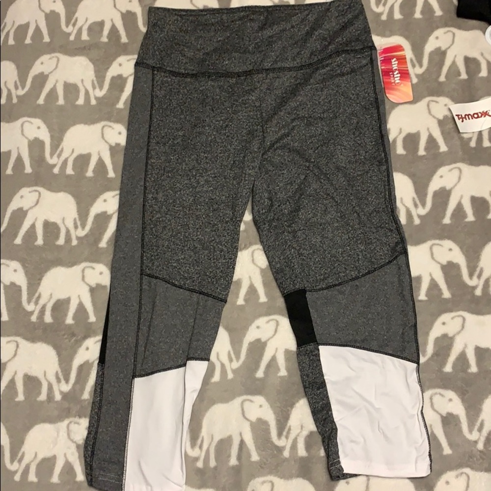 New Crop leggings with mesh